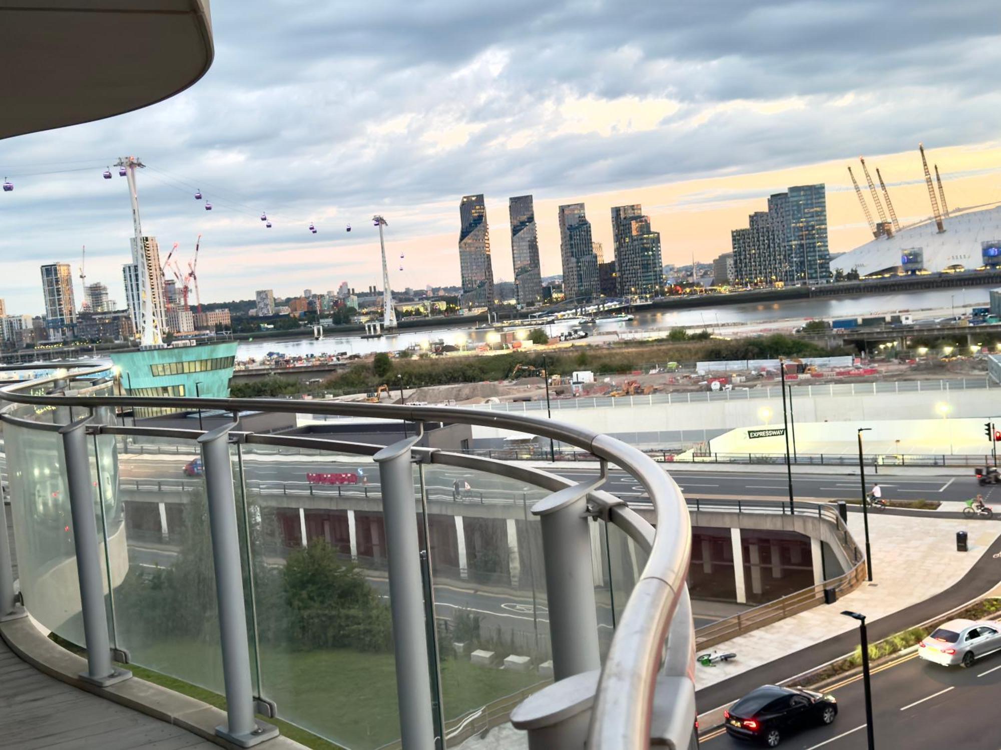London Excel Cosy Apartment With Balcony & River View Close To O2 Arena, Cable Car, City Hall Kültér fotó