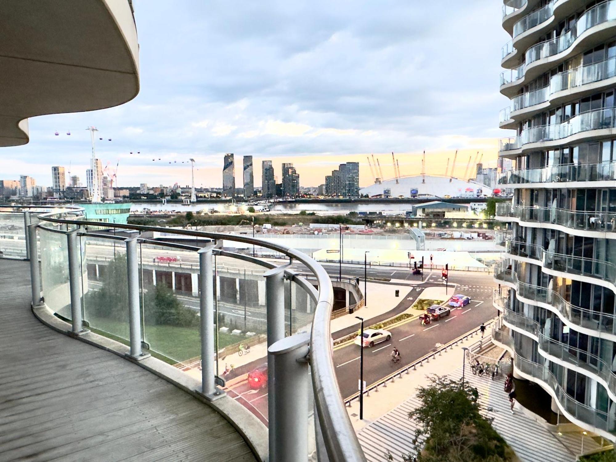 London Excel Cosy Apartment With Balcony & River View Close To O2 Arena, Cable Car, City Hall Kültér fotó